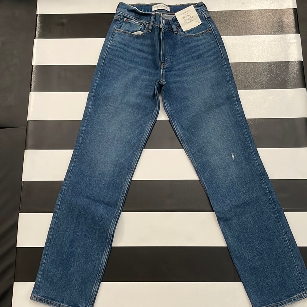 NEW WOMEN’S ABERCROMBIE AND FITCH THE 90s STRAIGHT LOW RISE SIZE 25